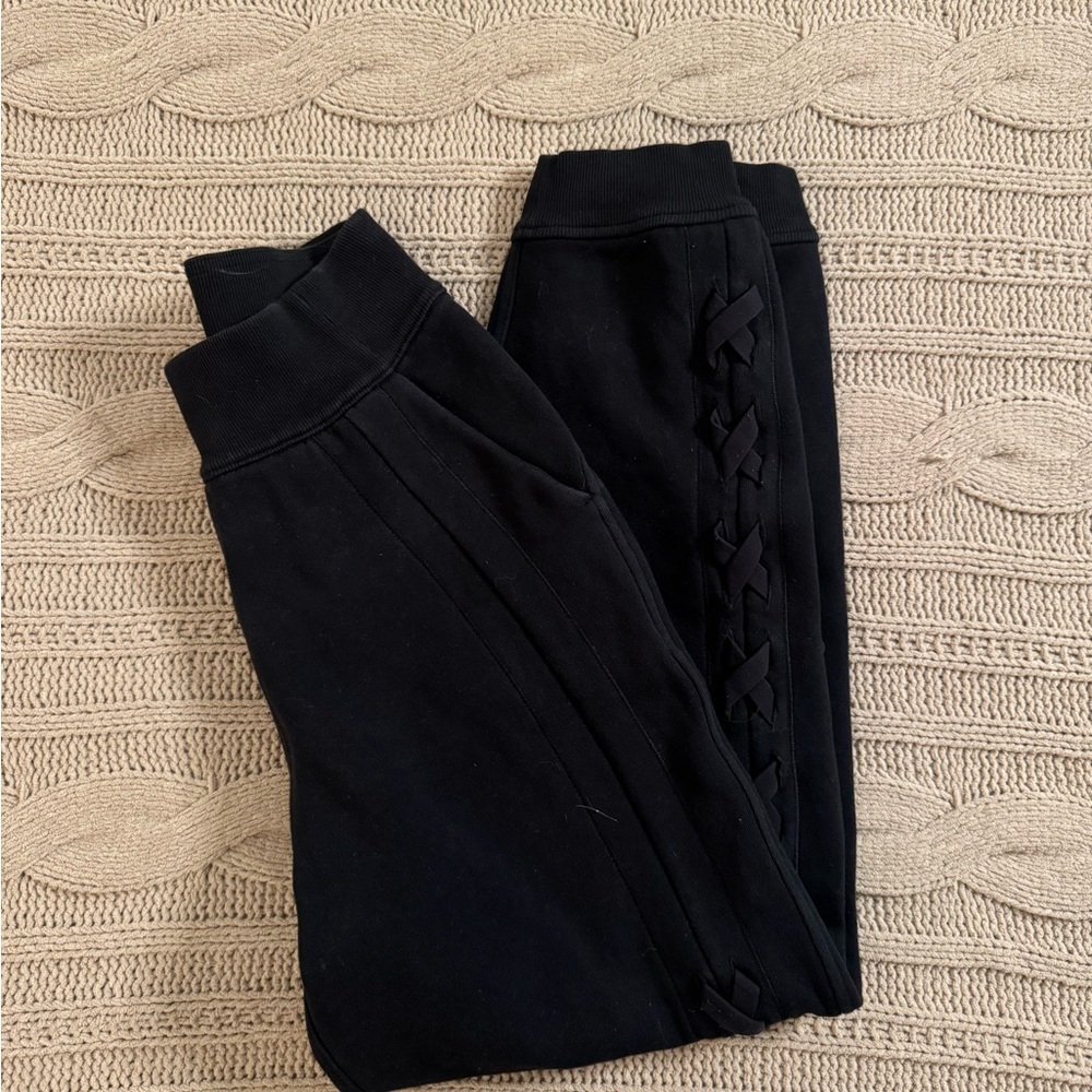 Lululemon Women's Braided Detail High-Rise Jogger black size 2